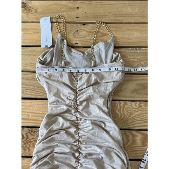 NWT Almost Famous Ruched Mini Dress Size Small Beige Sleeveless Chain Strap - Picture 8 of 9